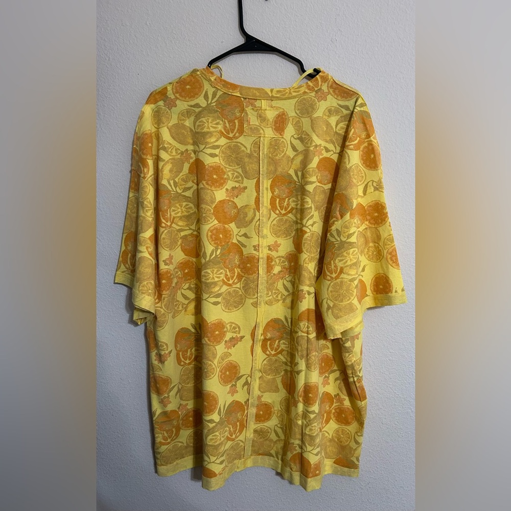 We The Free Yellow Citrus Print Short Sleeve Tee XL NWT - Picture 4 of 11